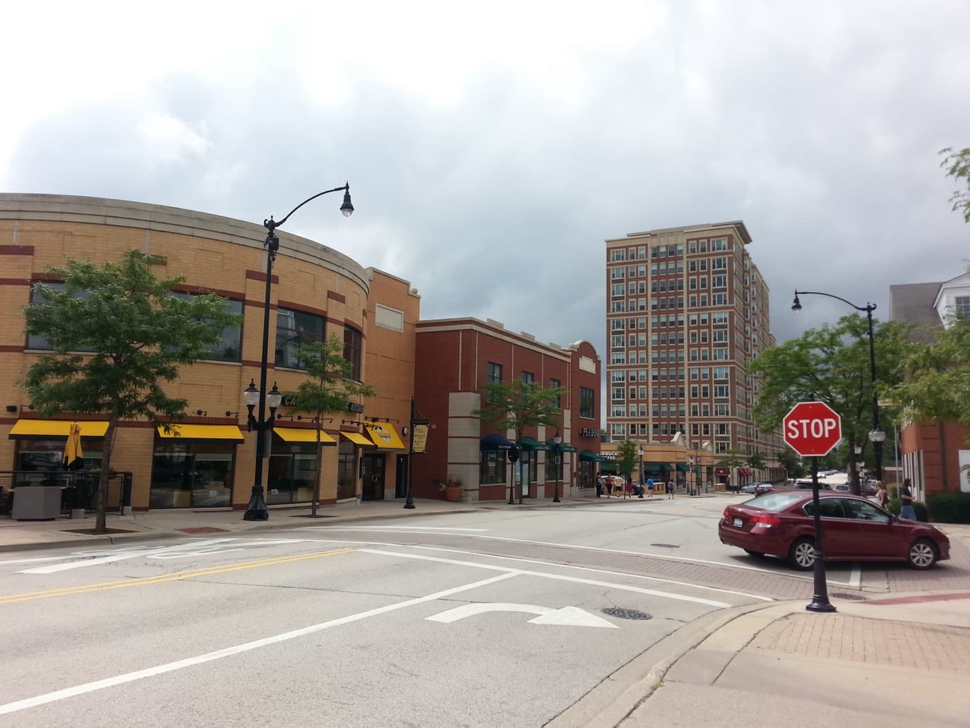 Arlington Heights, Illinois, one of the Chicago Northern Suburbs communities where we have been planning retirements for Cook County families since 1977