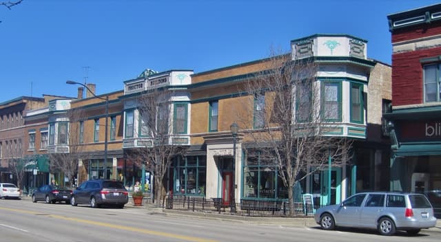 Libertyville, Illinois, a Lake County community where we plan retirements for North Shore families