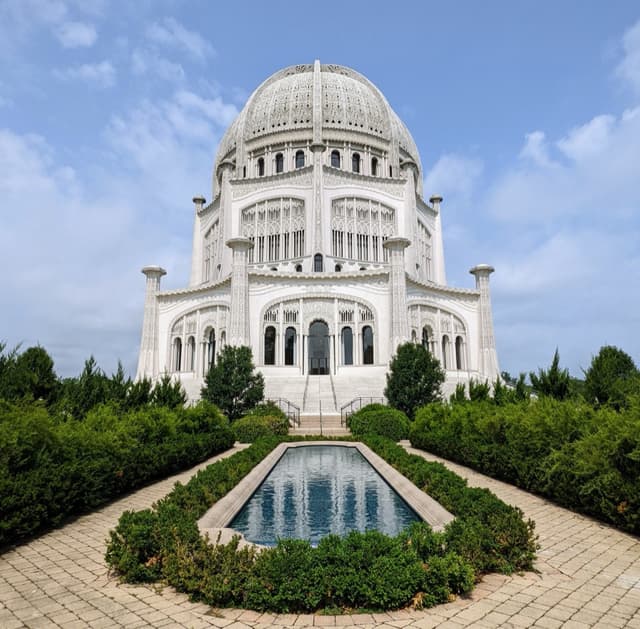 Wilmette, Illinois, a Cook County community where we plan retirements for North Shore families
